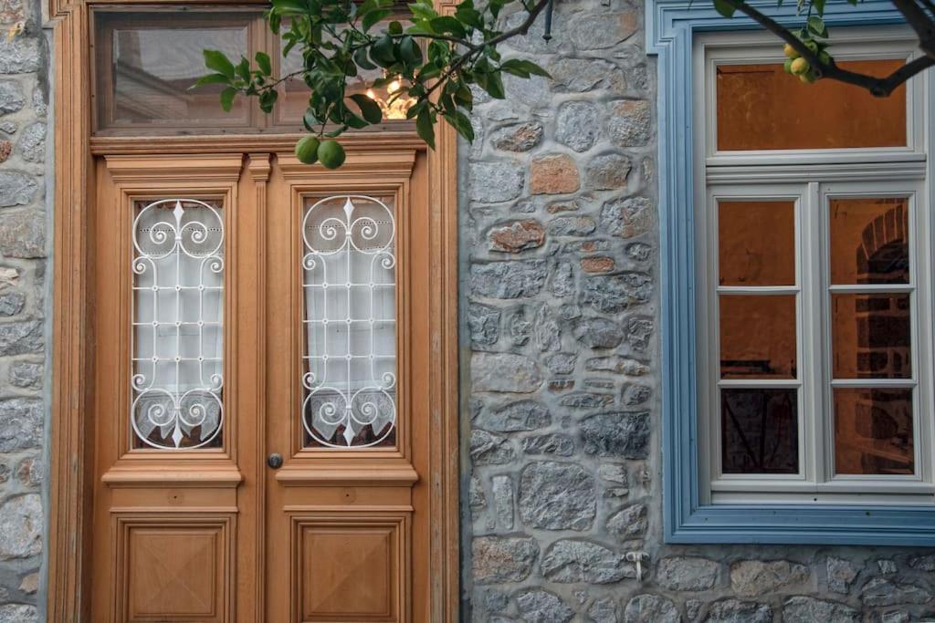 Mansion Eugenie Βίλα Ύδρα Εξωτερικό φωτογραφία
