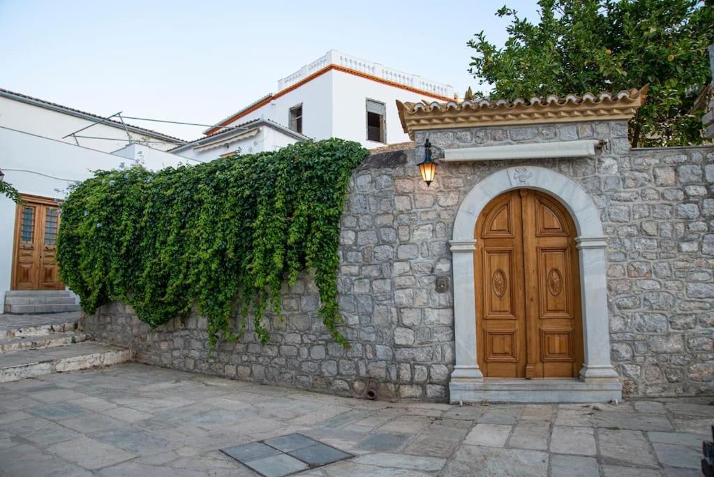 Mansion Eugenie Βίλα Ύδρα Εξωτερικό φωτογραφία
